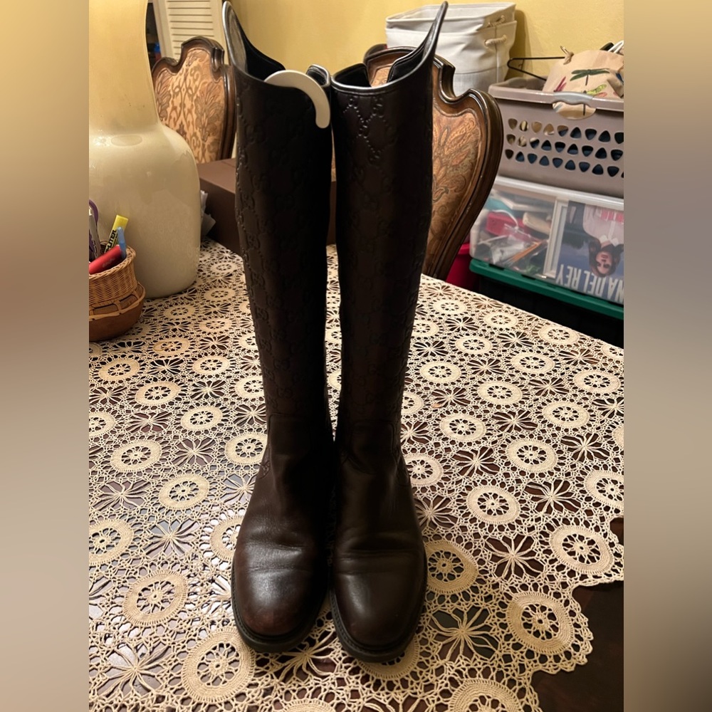 Vintage Gucci riding boots size 38